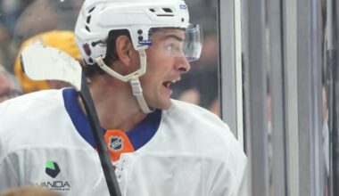 Isles F Mathew Barzal (discipline) to be healthy scratch vs. Canes
