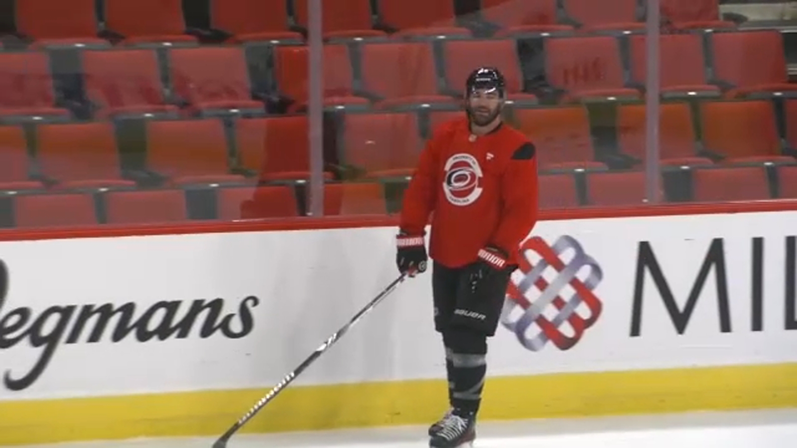 NHL 2025 season opener | Fans fired up as Hurricanes open season against Devils