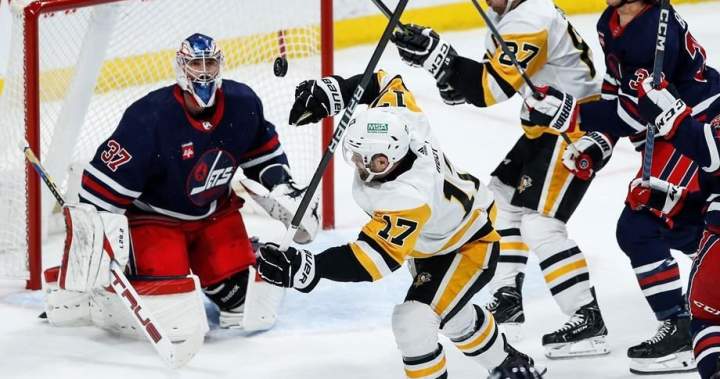 ANALYSIS: Jets fans have front-row seat to Crosby show with Penguins in town - Winnipeg