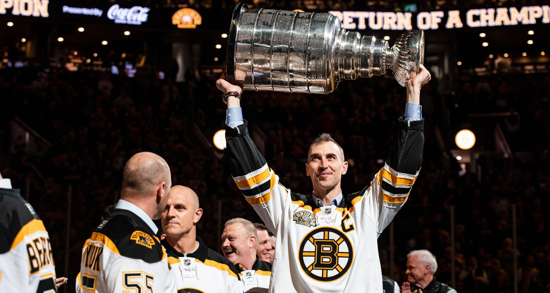 Zdeno Chara's Bruins Jersey Retirement Date Revealed After Historic NHL Career