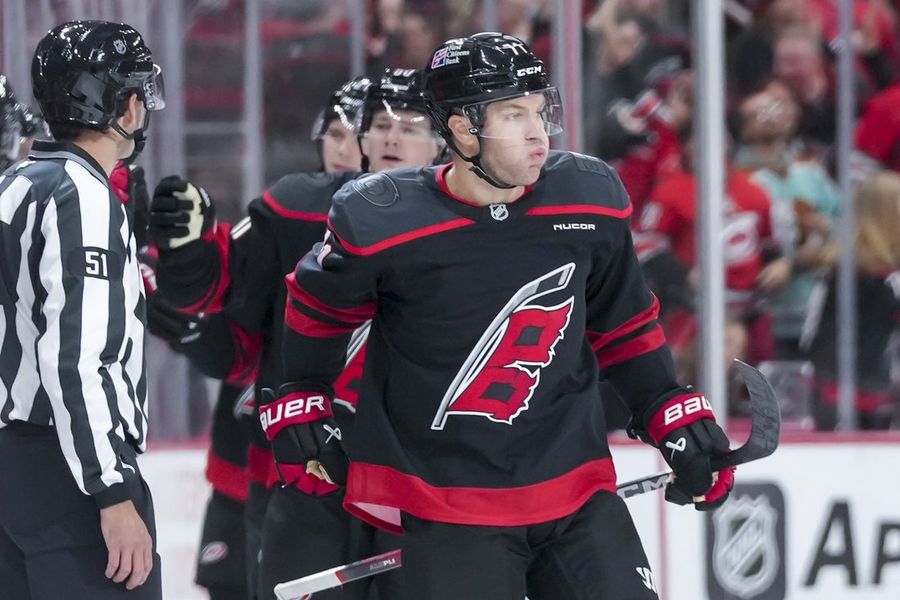 NHL: Philadelphia Flyers at Carolina Hurricanes
