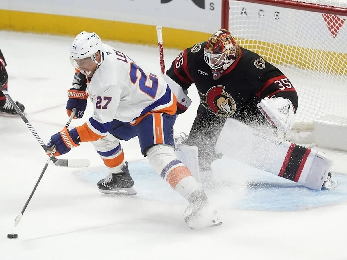 Ottawa Senators coach Travis Green steaming after loss to Isles