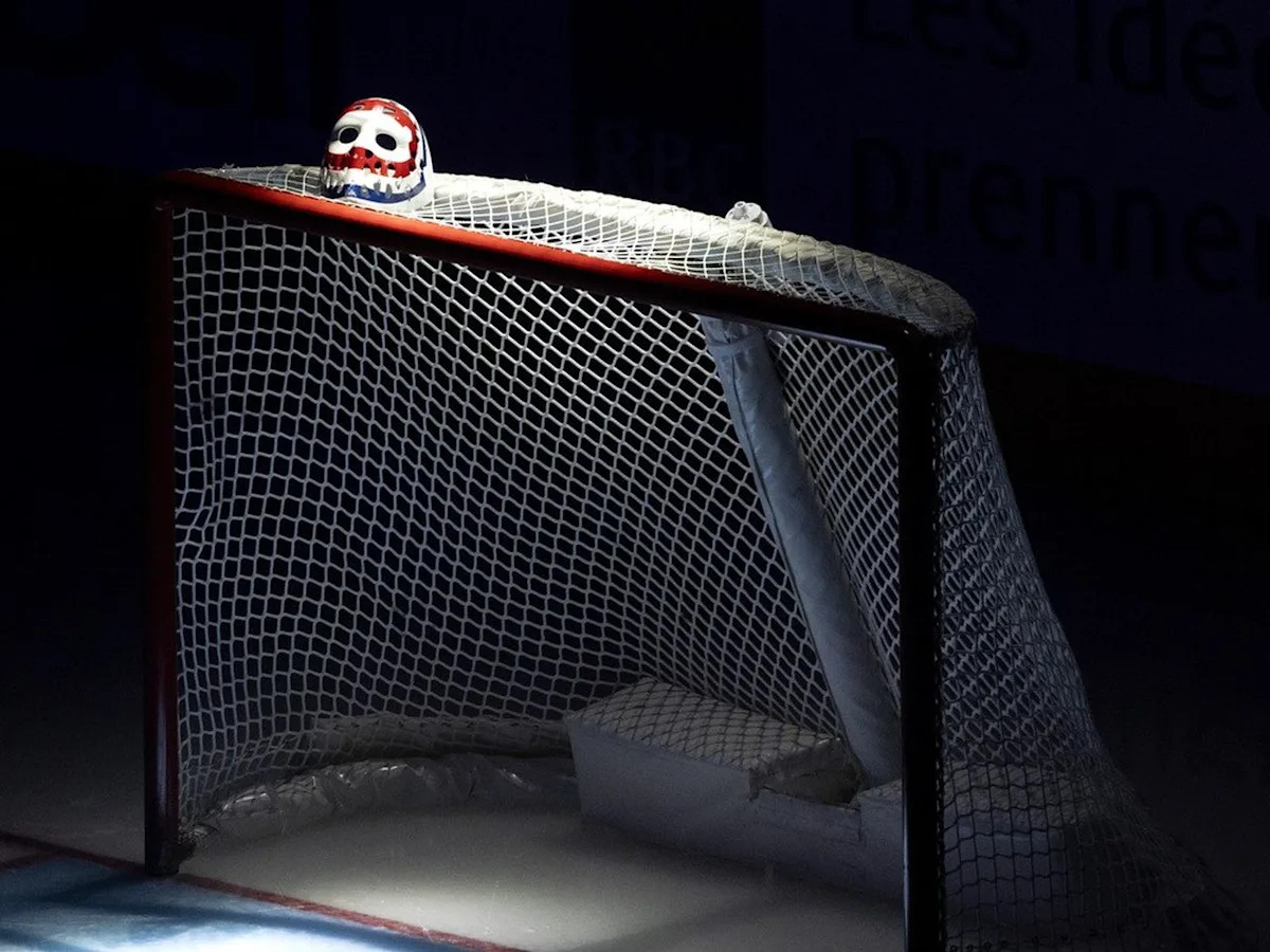 Montreal Canadiens honour Ken Dryden with touching tribute