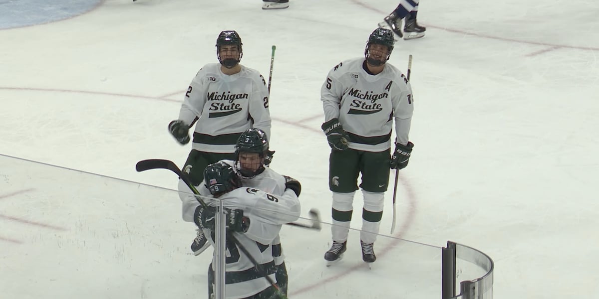 No. 3 Michigan State hockey takes down No. 1 Boston University 4-2 on the road