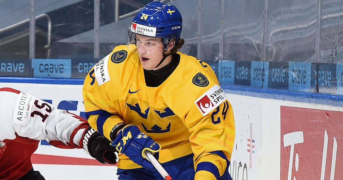 Minnesota Wild acquire Oskar Olausson from San Jose Sharks in exchange for Kyle Masters