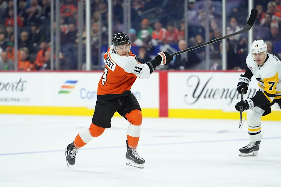 Travis Konecny (© Kyle Ross-Imagn Images)