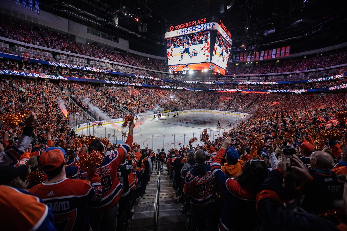 Instead of waiting for a Canadian team to win the Stanley Cup, Canada should launch its own domestic hockey league