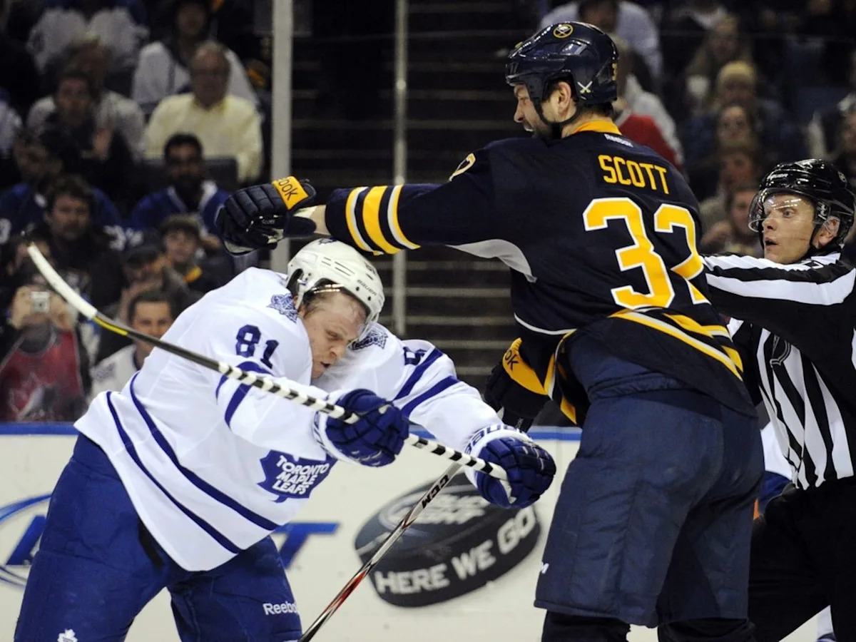 Joe Bowen reflects on 44 years of calling Leafs-Sabres rivalry games
