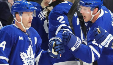Rielly scores winner as Maple Leafs beat Canadiens in season opener