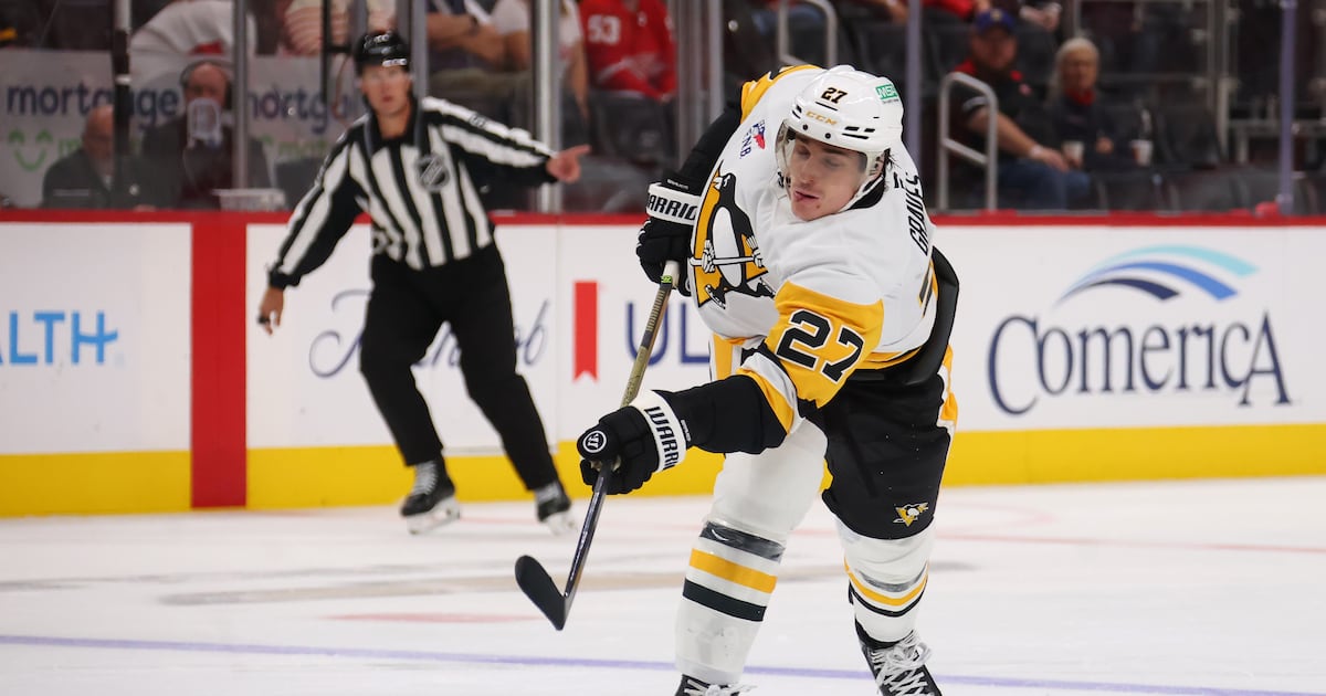 Penguins place D Ryan Graves on waivers