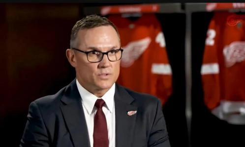 Steve Yzerman Red Wings GM Steve Yzerman Red Wings GM