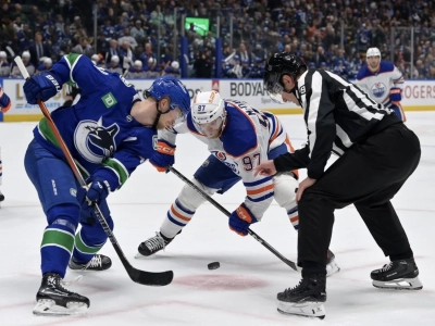 Vancouver Canucks' biggest rival makes monster move#McDavid #Canucks #Oilers #Superstar #Rival #Pacific