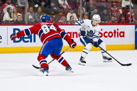 Toronto Maple Leafs prospect Roni Hirvonen in action against the Montreal Canadiens.