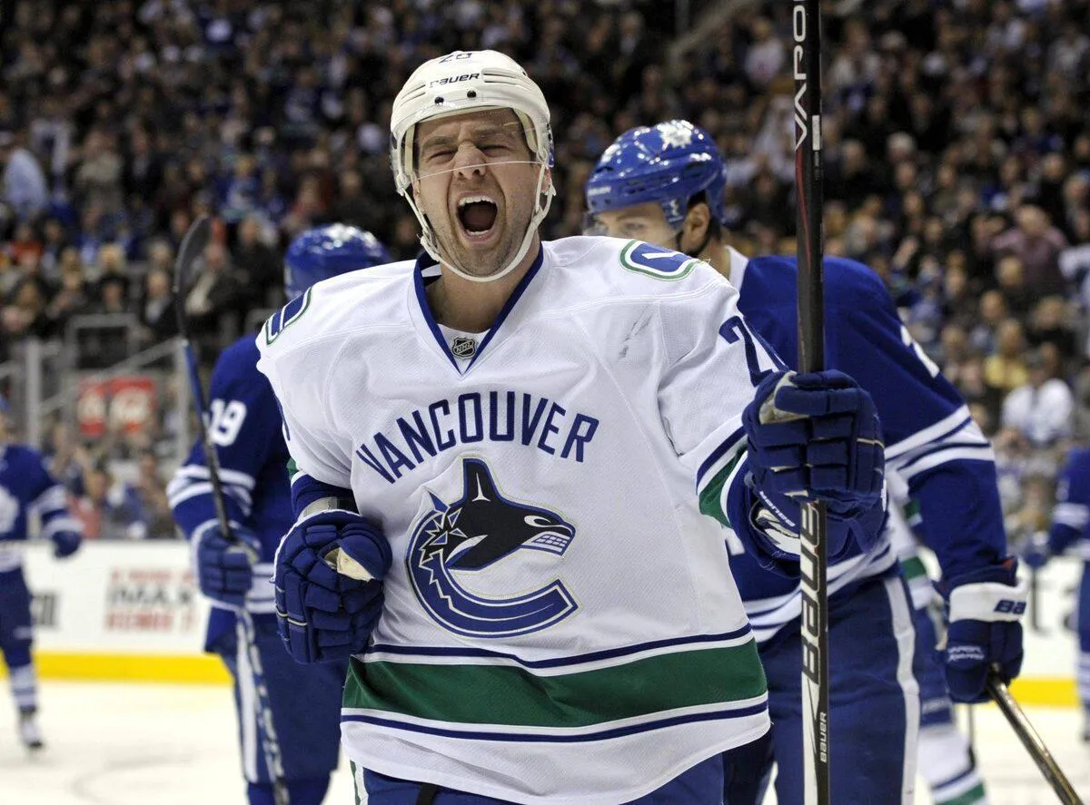 Chris Higgins Doesn't Hold Back on What He's Seeing Out of the Vancouver Canucks This Season