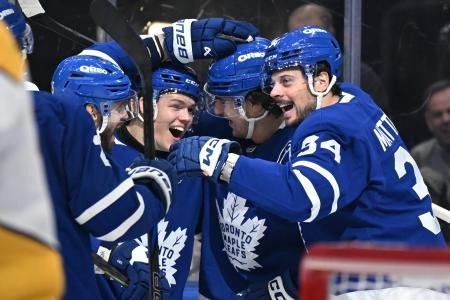 Easton Cowan has earned the praise of Leafs head coach Craig Berube for his efforts through his first two NHL games Easton Cowan has earned the praise of Leafs head coach Craig Berube for his efforts through his first two NHL games