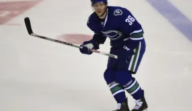 Former Vancouver Canucks Forward Doesn't Hold Back Calling Out Elias Pettersson