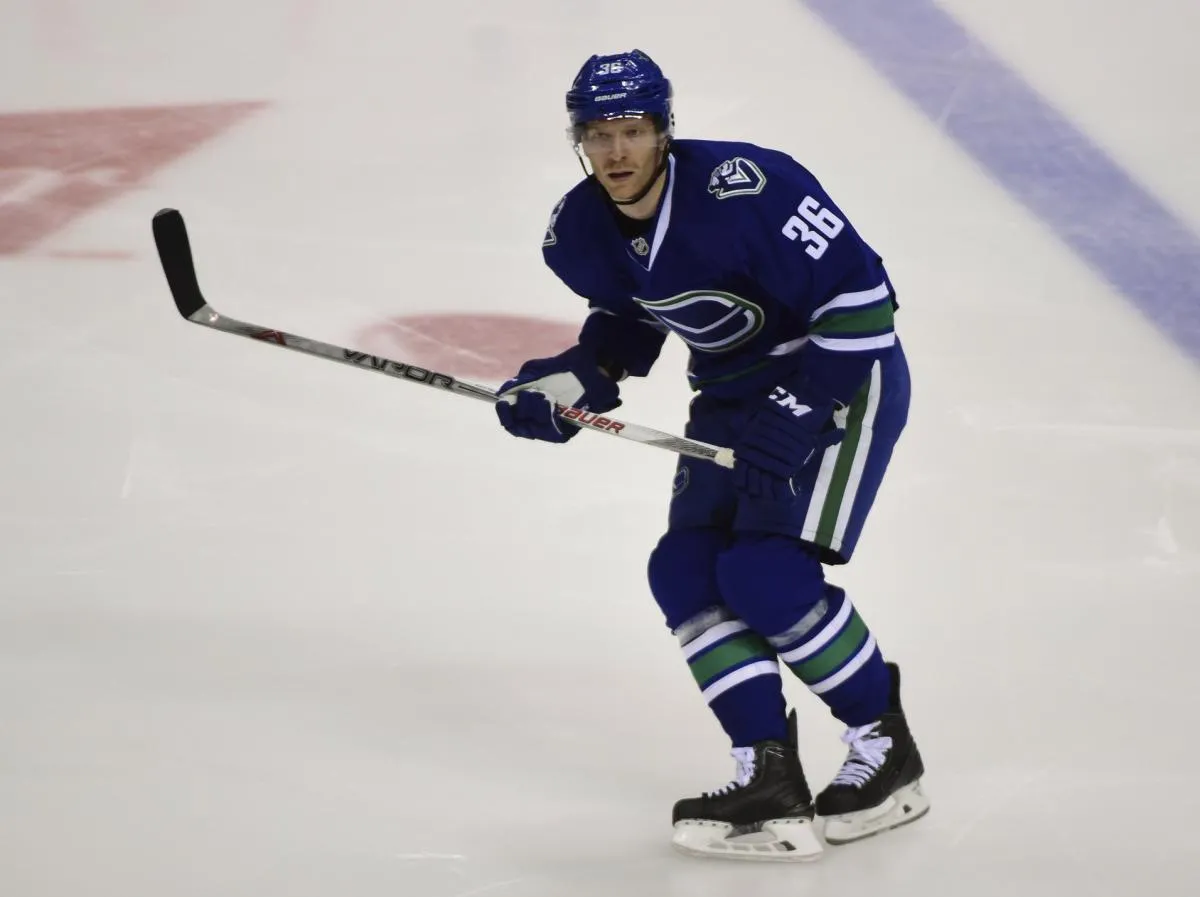 Former Vancouver Canucks Forward Doesn't Hold Back Calling Out Elias Pettersson