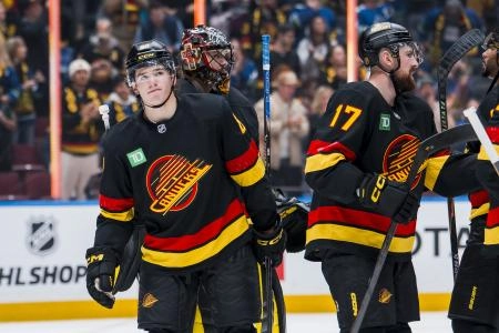 The true reason why Braeden Cootes' WHL assignment is finally revealed#Cootes #Canucks #Rookie #Thunderbirds #Demoted