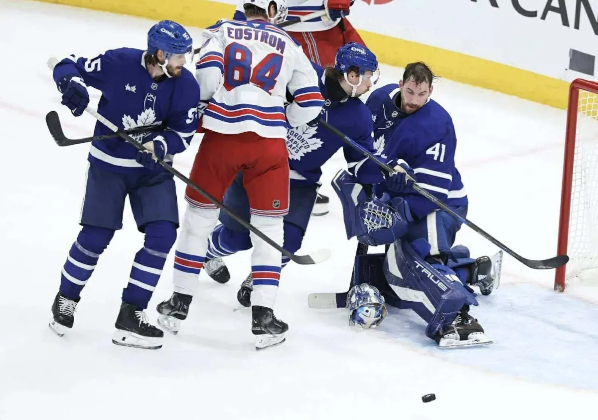 After a Scary Mask-Off Save, Anthony Stolarz Sends a Message the NHL Can't Ignore