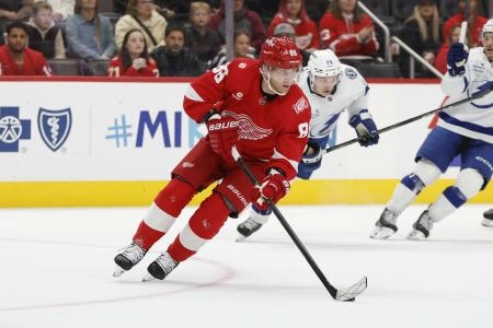Detroit Red Wings forward Patrick Kanw