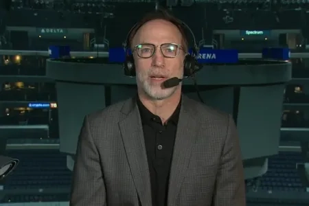 Former NHLer and current analyst for occasional Vancouver Canucks broadcasts, Ray Ferraro.