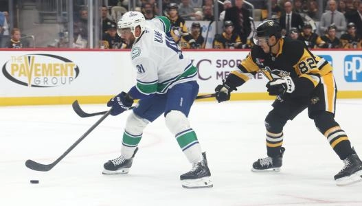 Evander Kane cannot stop getting into trouble#Kane #Canucks #Controversy #Struggling #Fans #Displeasure