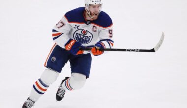 Connor McDavid signs a two-year, $25 million contract extension with the Edmonton Oilers | National Sports
