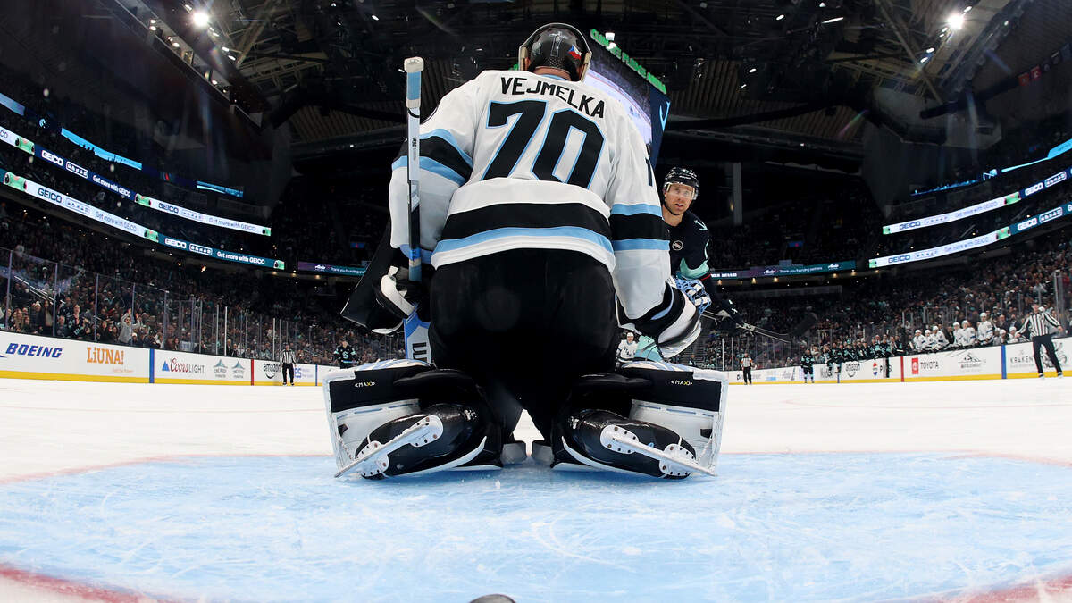 Jaden Schwartz October 9 Preview vs. the Ducks