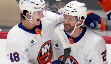 Matthew Schaefer turned 18 last month. The Islanders rookie hardly looked his age in his NHL debut | Sports