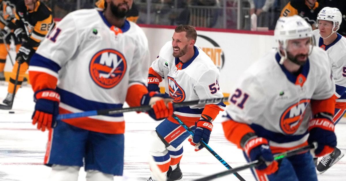 Beards are back for the New York Islanders after old-school executive Lou Lamoriello's departure | Sports