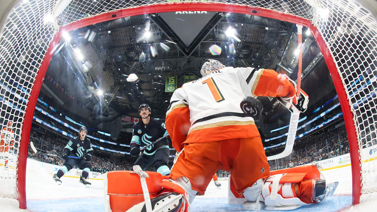 Golden Knights vs. Kraken Prediction & Picks - Oct. 11