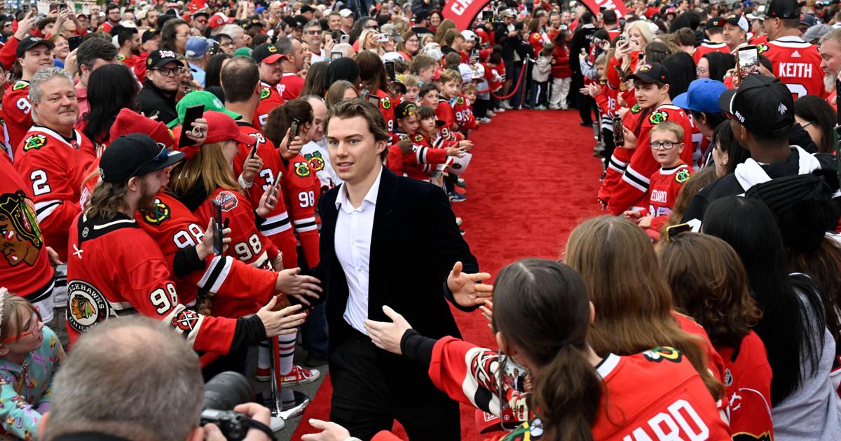 Blackhawks highlight their rich history before the home opener for their centennial season | National