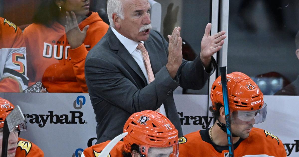 Quenneville returns to face Blackhawks for 1st time since being banned after sexual assault scandal | National Sports