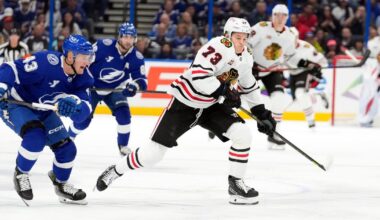 Blackhawks send Lukas Reichel to Canucks for 2027 4th-round draft pick | National