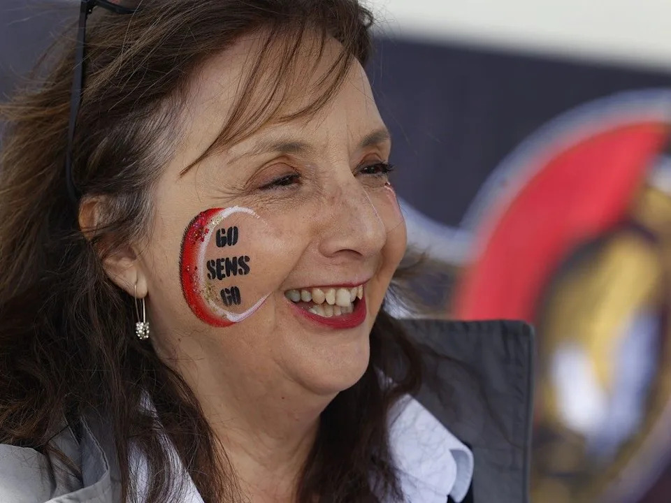  Sens fan Emilia Erskine after getting her face painted before the game Monday.