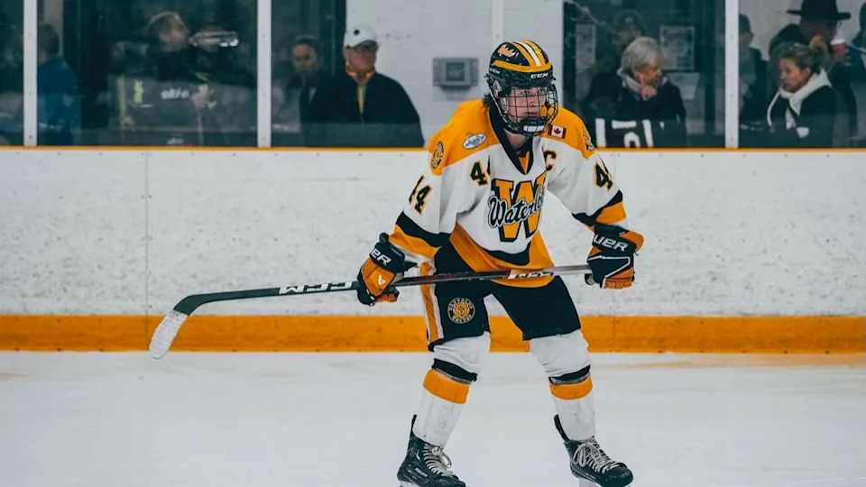 Brady Martin playing for the Waterloo Wolves U16 team (2022) in Waterloo, Ontario