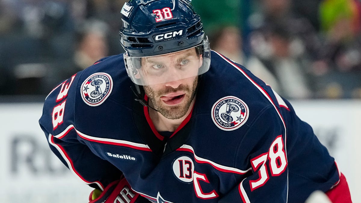 Columbus Blue Jackets captain Boone Jenner nets 200th goal