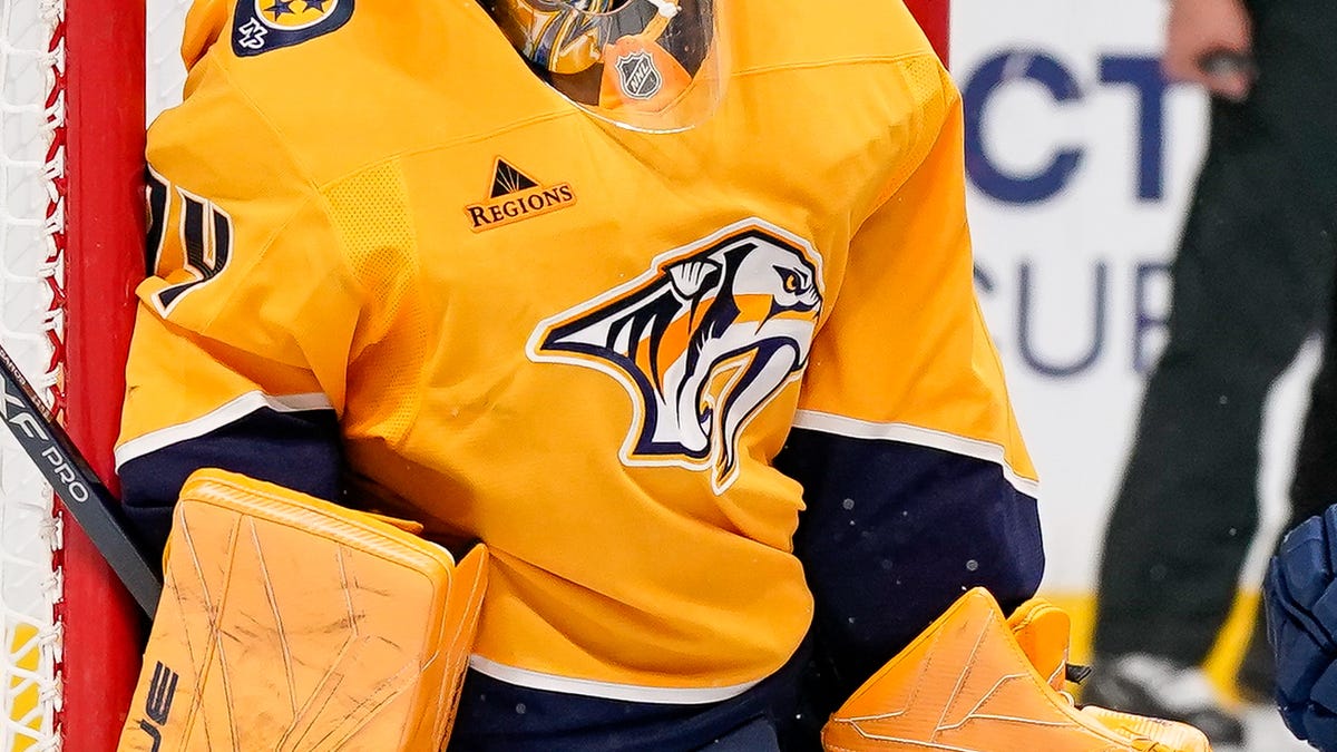 NHL predictions, Stanley Cup picks as Nashville Predators aim to shock the league