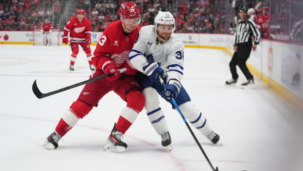 Larkin's OT goal lifts Wings, final roster decisions await