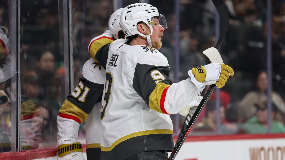 Kings at Golden Knights odds, picks and predictions