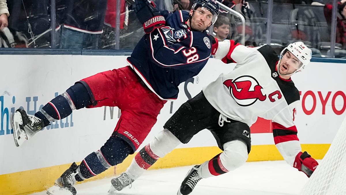 Columbus Blue Jackets leave another win on the table in home opener