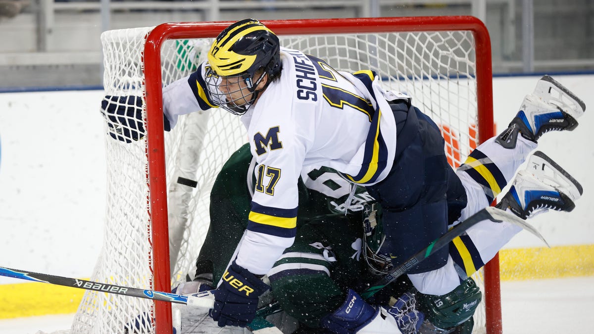 Unbeaten Michigan moves up to No. 4; Sabres start 0-3 again