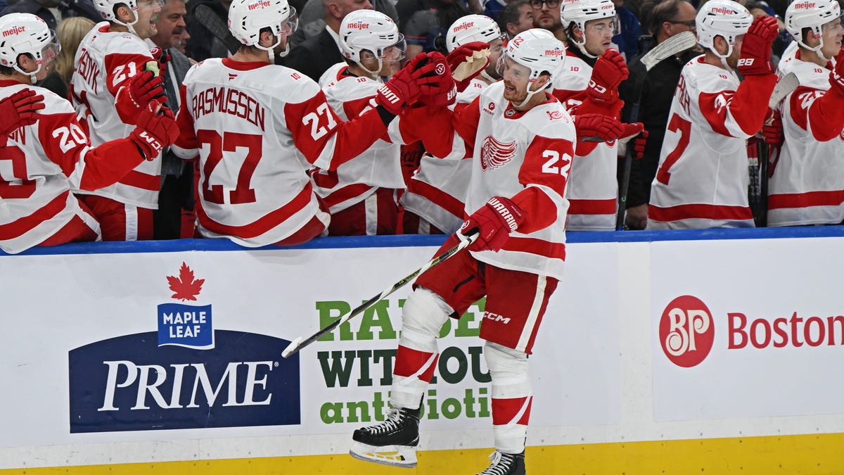 Lightning at Red Wings odds, picks and predictions