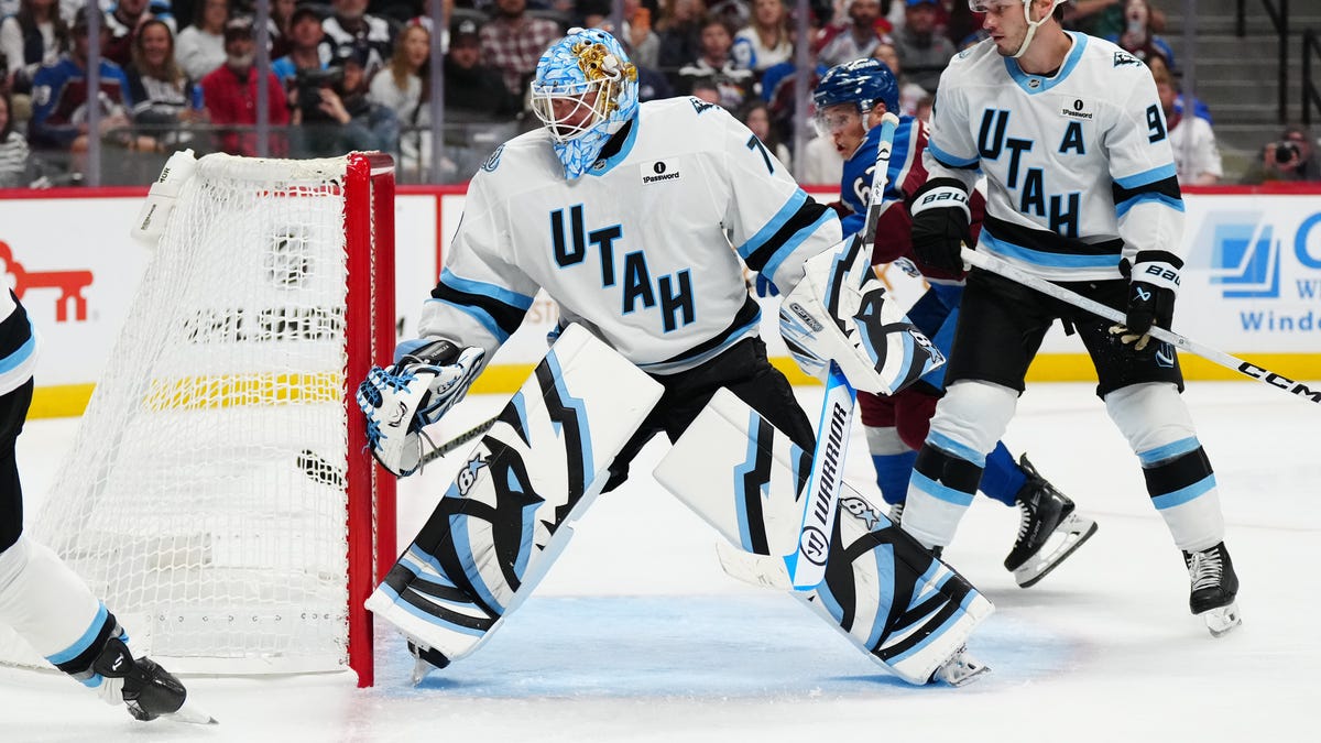 Sharks at Mammoth odds, picks and predictions