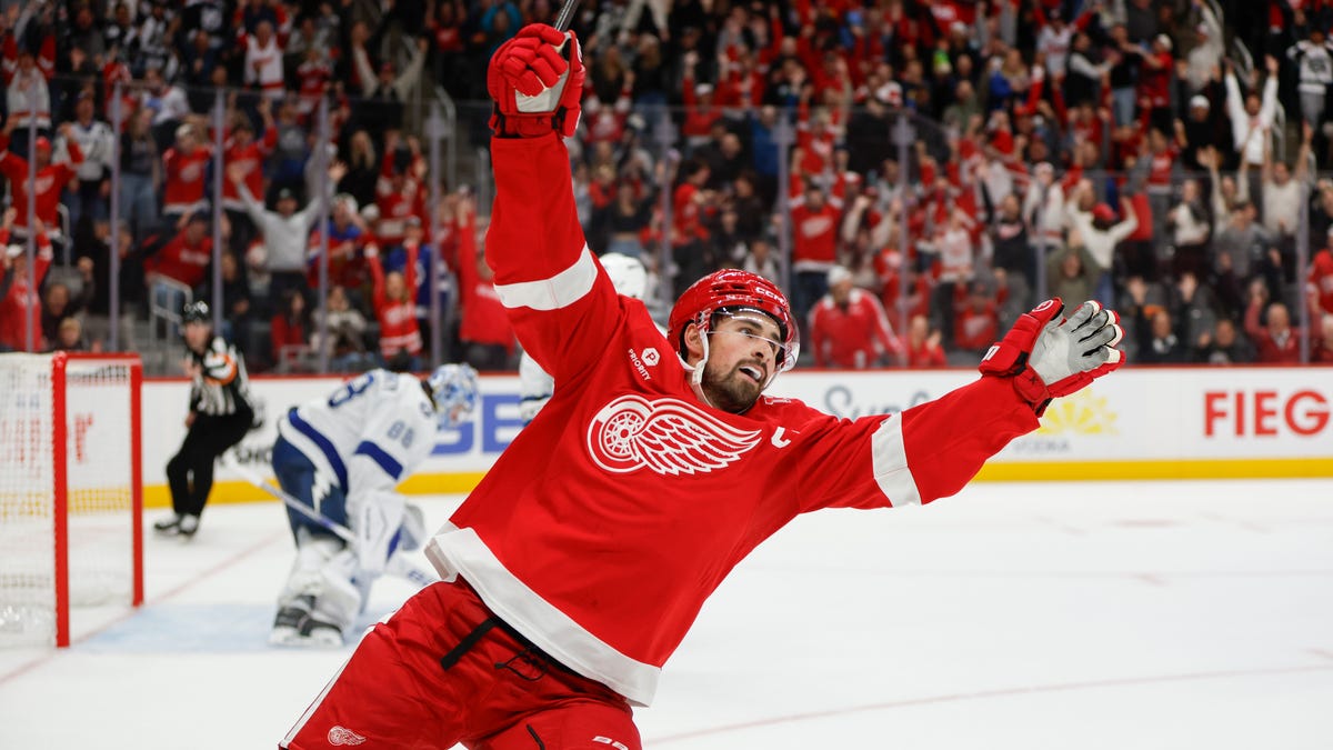 Oilers at Red Wings odds, picks and predictions