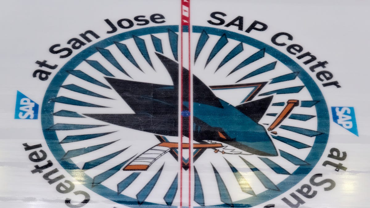 Sharks apologized for pro-ICE message on Hispanic heritage night