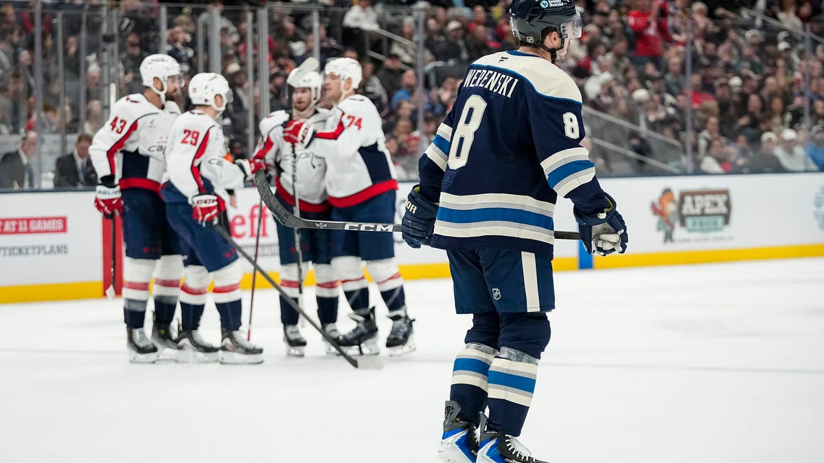 Washington Capitals topple Columbus Blue Jackets with late push