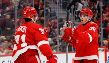 Detroit Red Wings pull off epic rally to beat St. Louis Blues, 6-4