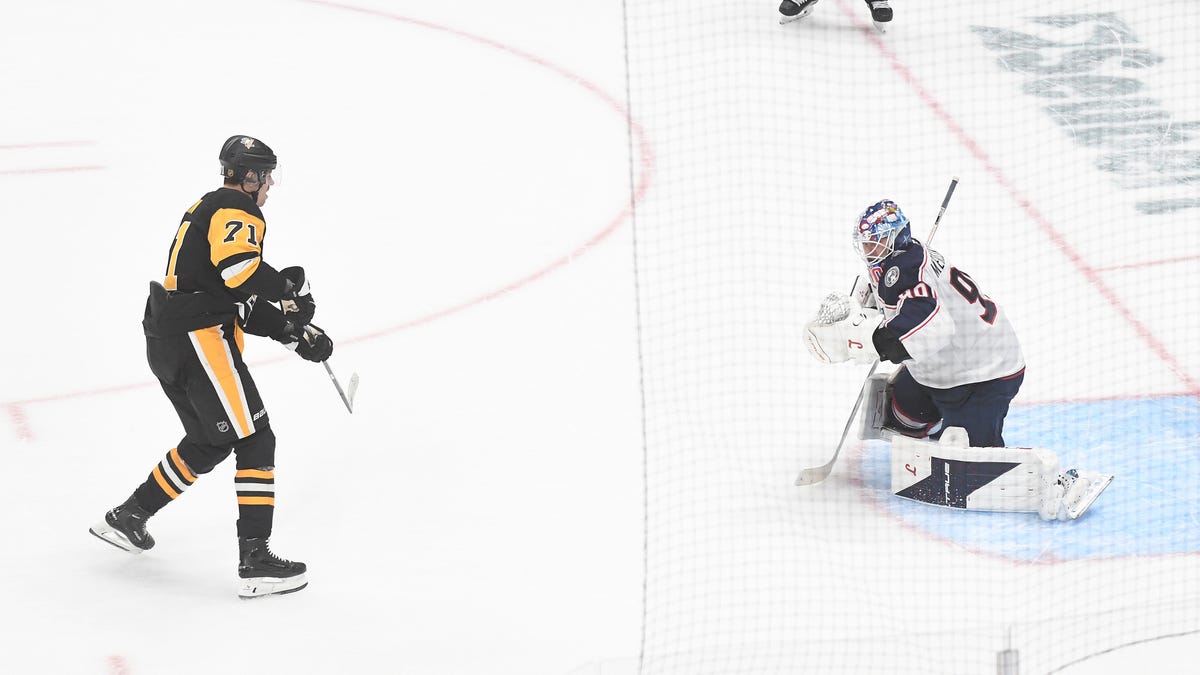 Columbus Blue Jackets avoid meltdown with shootout win in Pittsburgh