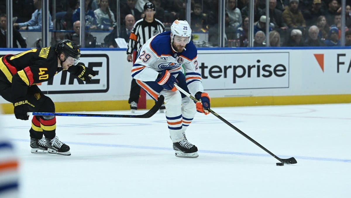 New York Rangers vs. Vancouver Canucks odds, tips and betting trends